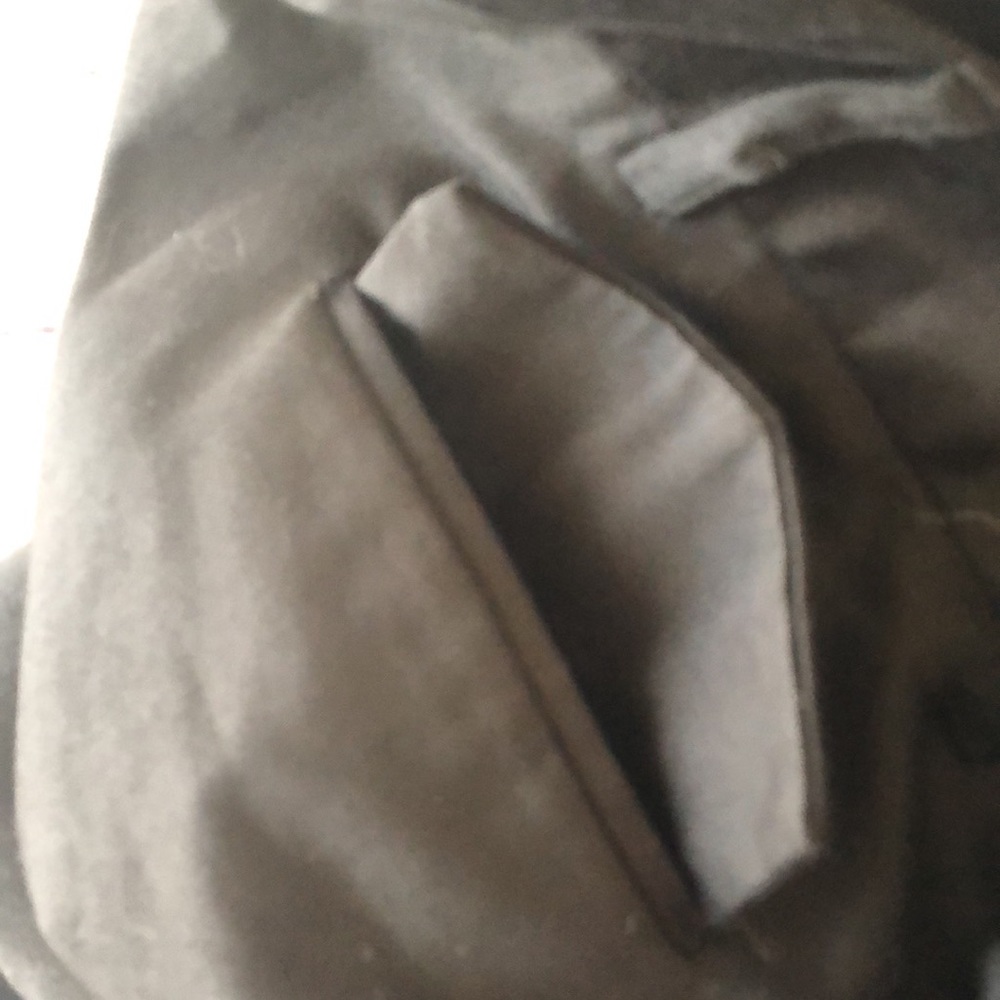 Atelier Luxe black pants. Size 4. - Picture 12 of 12